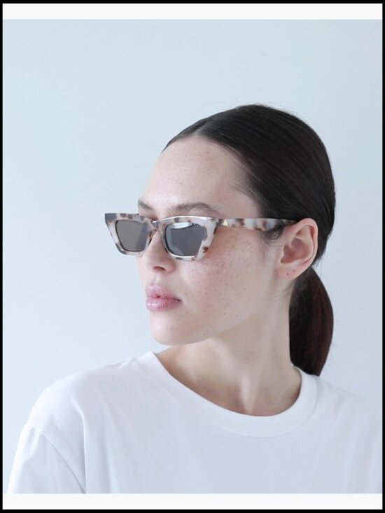 Plastic Frame Cat Eye Wrap Around Sunglasses main image 7